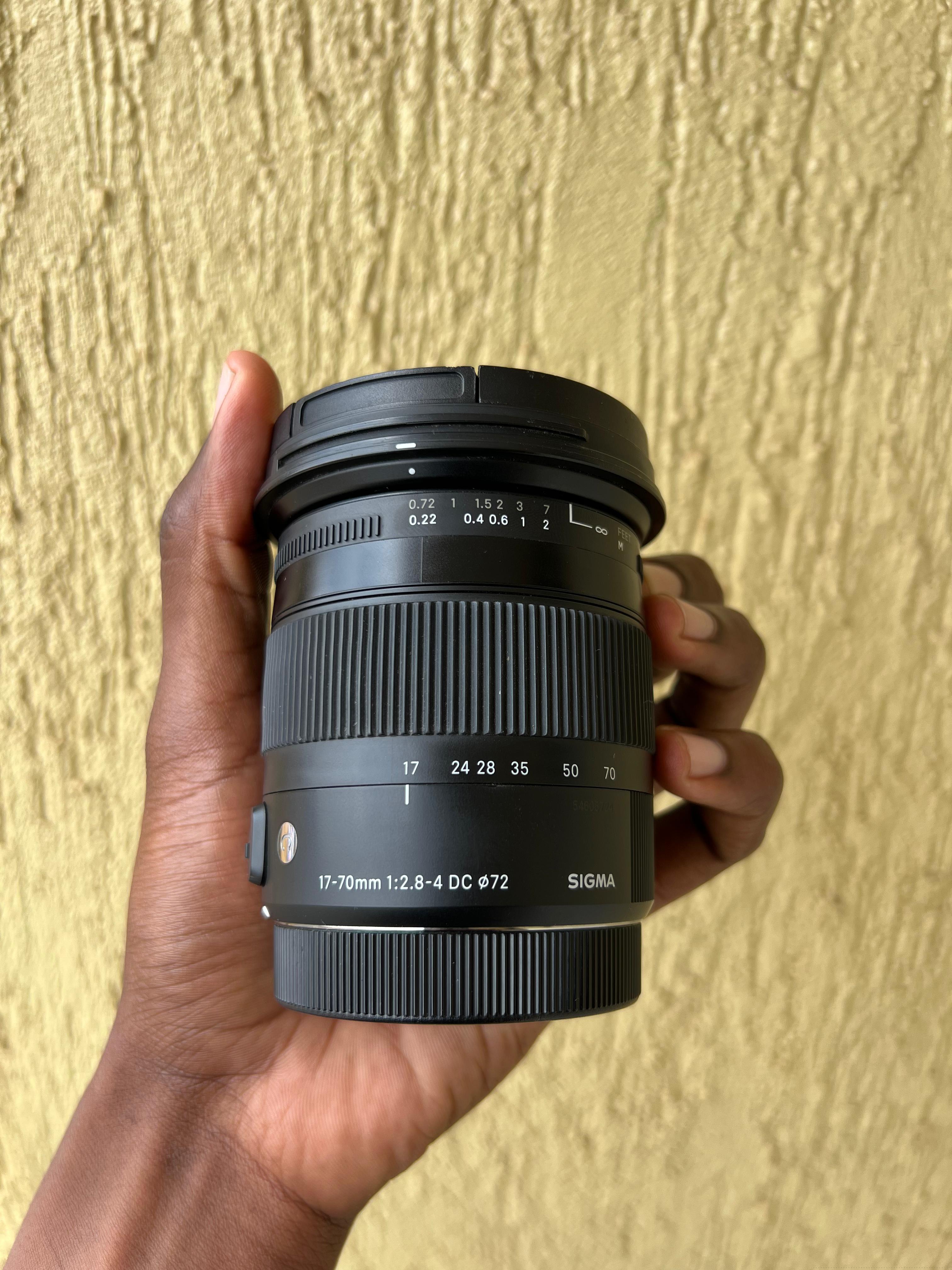 17-70mm f/2.8-4 DC Macro OS HSM (Canon EF Mount) Price: Ksh 27,000 (slightly negotiable)  A versat