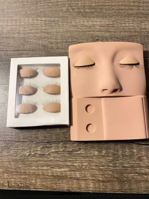 I am selling this lash dummy @1500 comes with extra set of eye lids Its in perfect condition. Reason